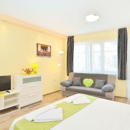 Central Studio 1 Burgas ภายนอก รูปภาพ