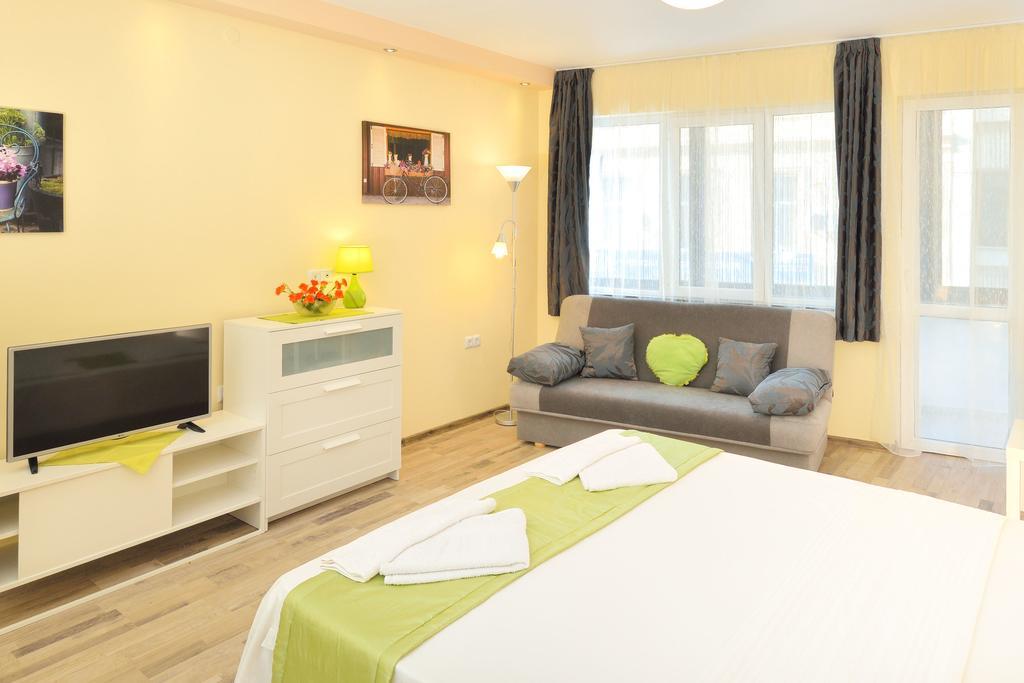 Central Studio 1 Burgas ภายนอก รูปภาพ