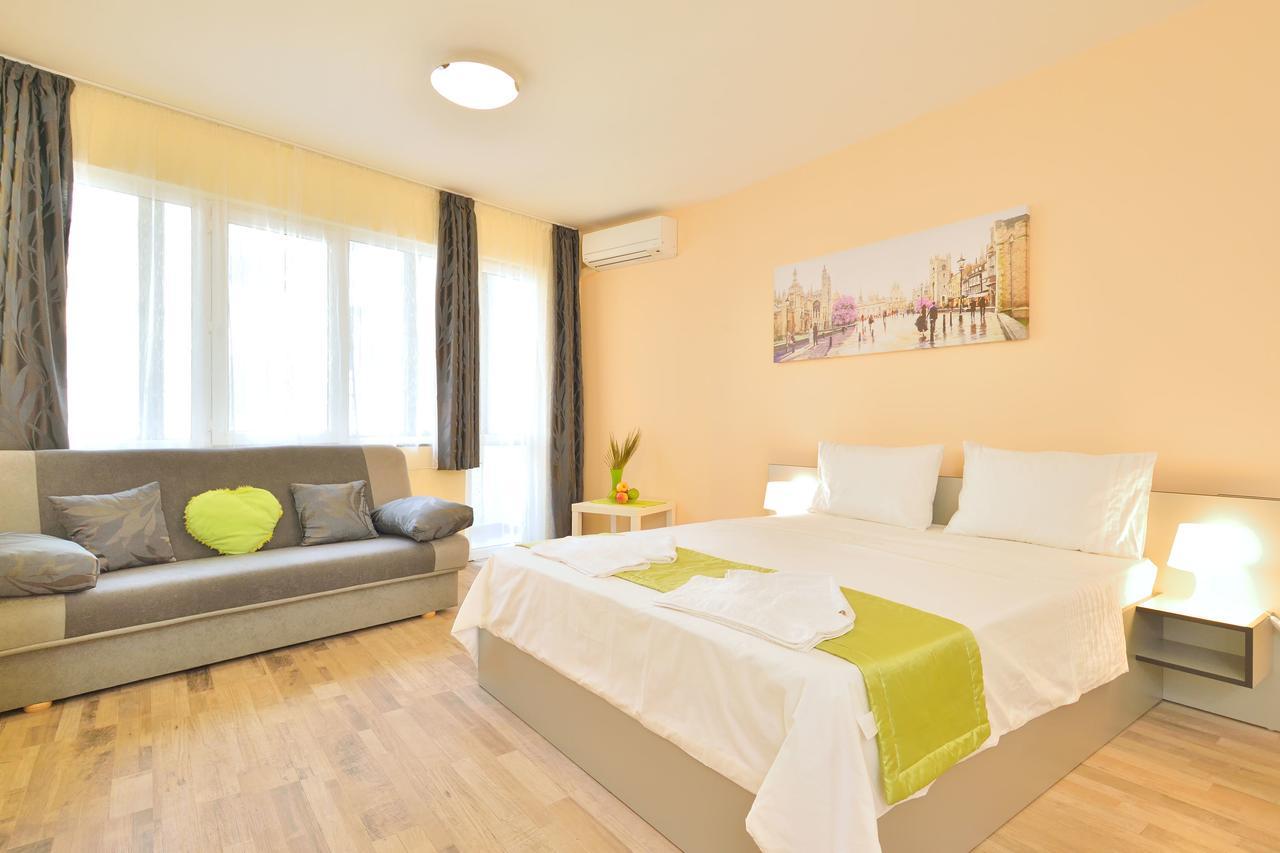 Central Studio 1 Burgas ภายนอก รูปภาพ